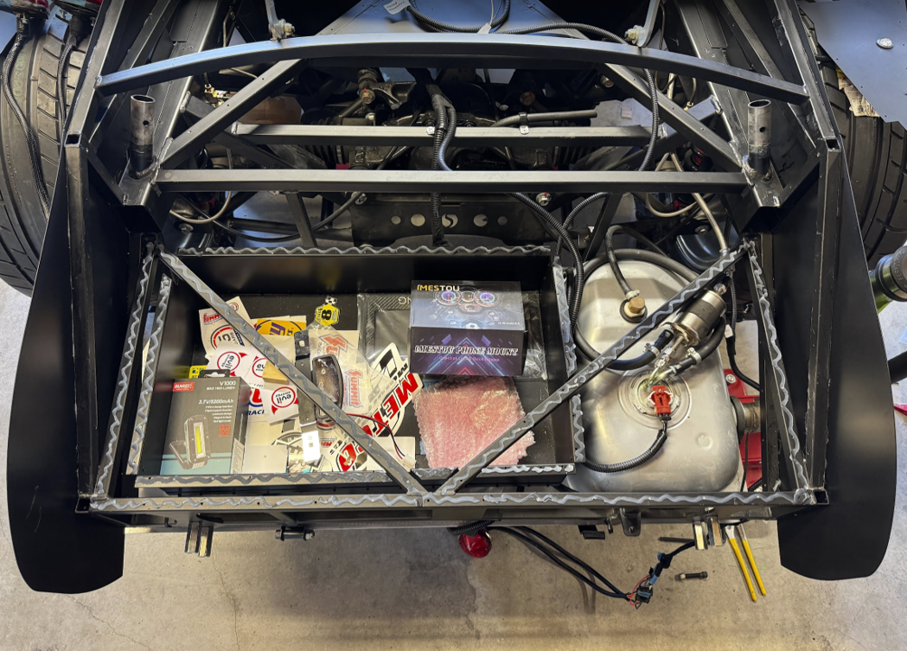 trunk aluminum1