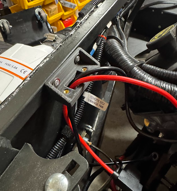 trickle charger port1