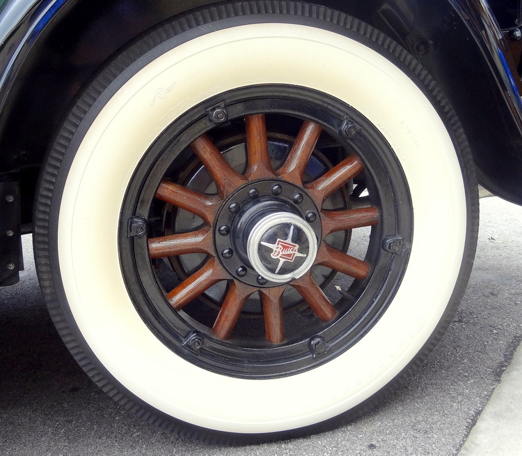 1920's Buick wood spoke wheel