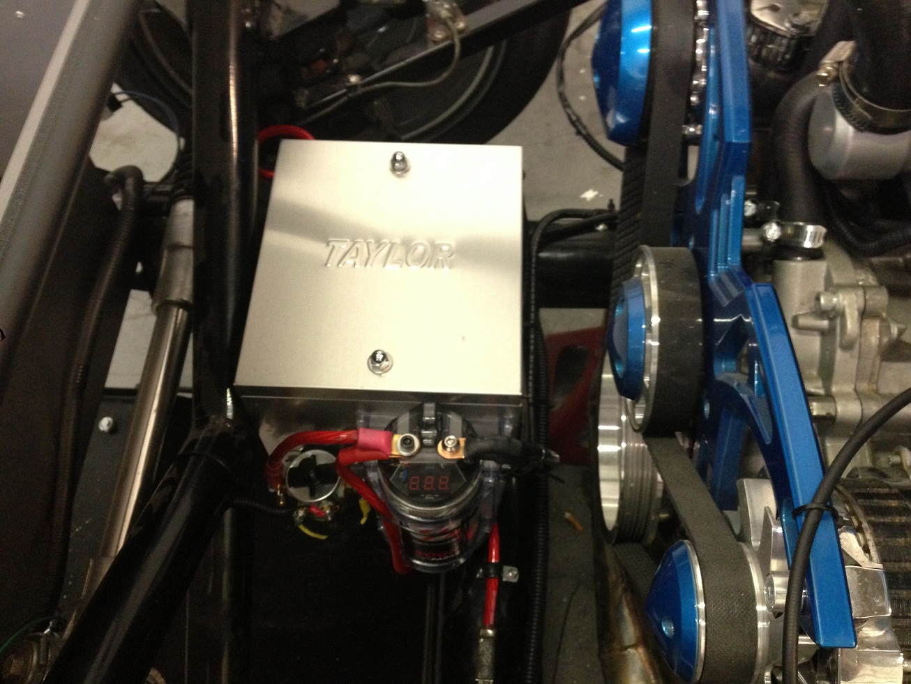BATTERY BOX AND WIRING 004