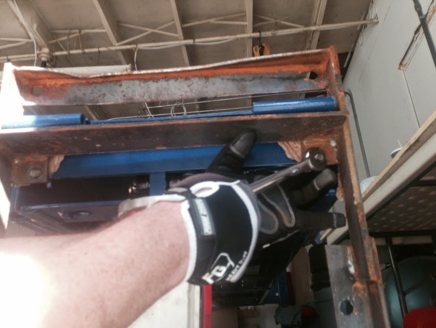 4PostLift31