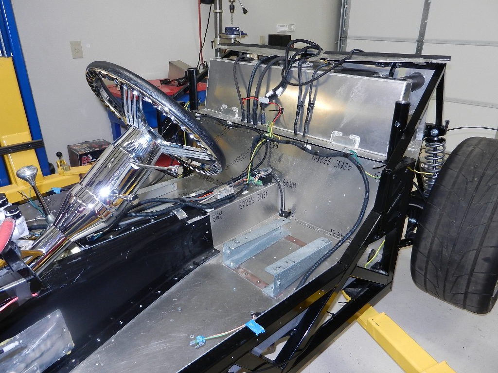 Harness routing for courtesy lights