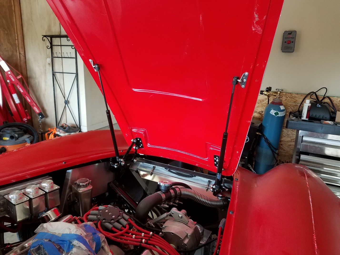 Hood mount