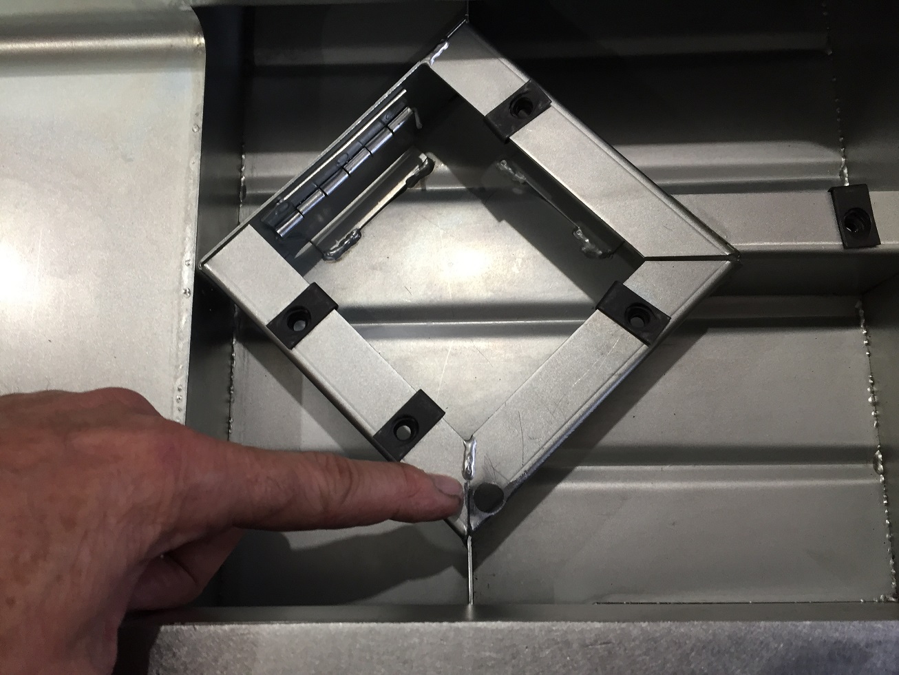 New Dipstick hole in Baffle