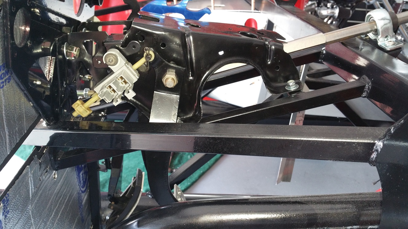 Clutch safety switch mounted on Mustang pedal box