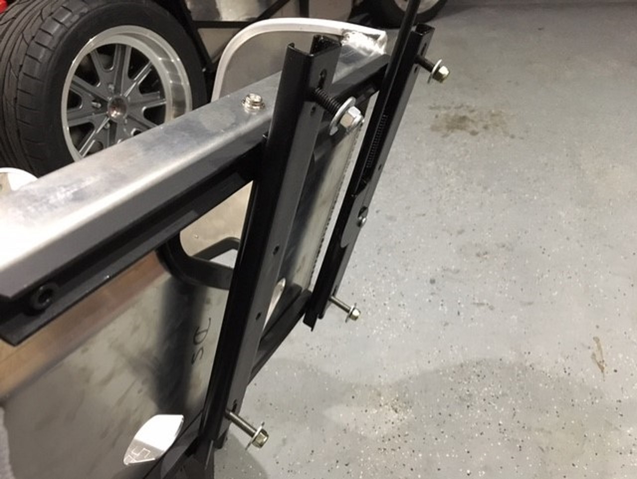 DS   Seat Rails