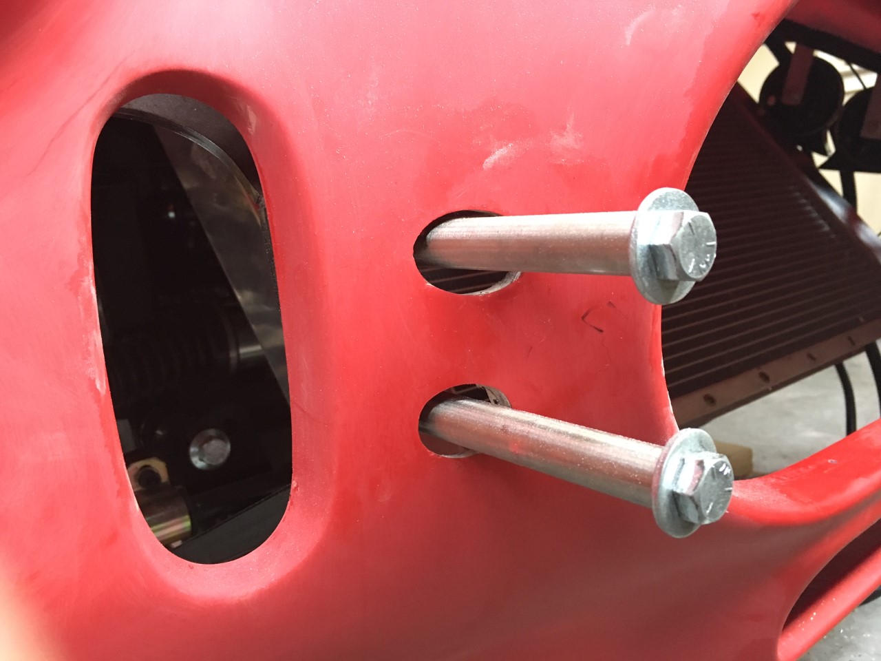 Bodywork   PS Bumper bolt clearance