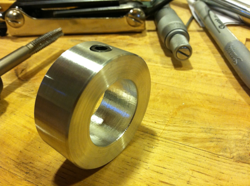ARB collar as I could not bring myself to use the cheap chinese zinc coated steel collars I got with the bar.