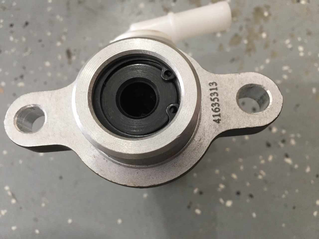 Master Cylinder   Slotted Holes