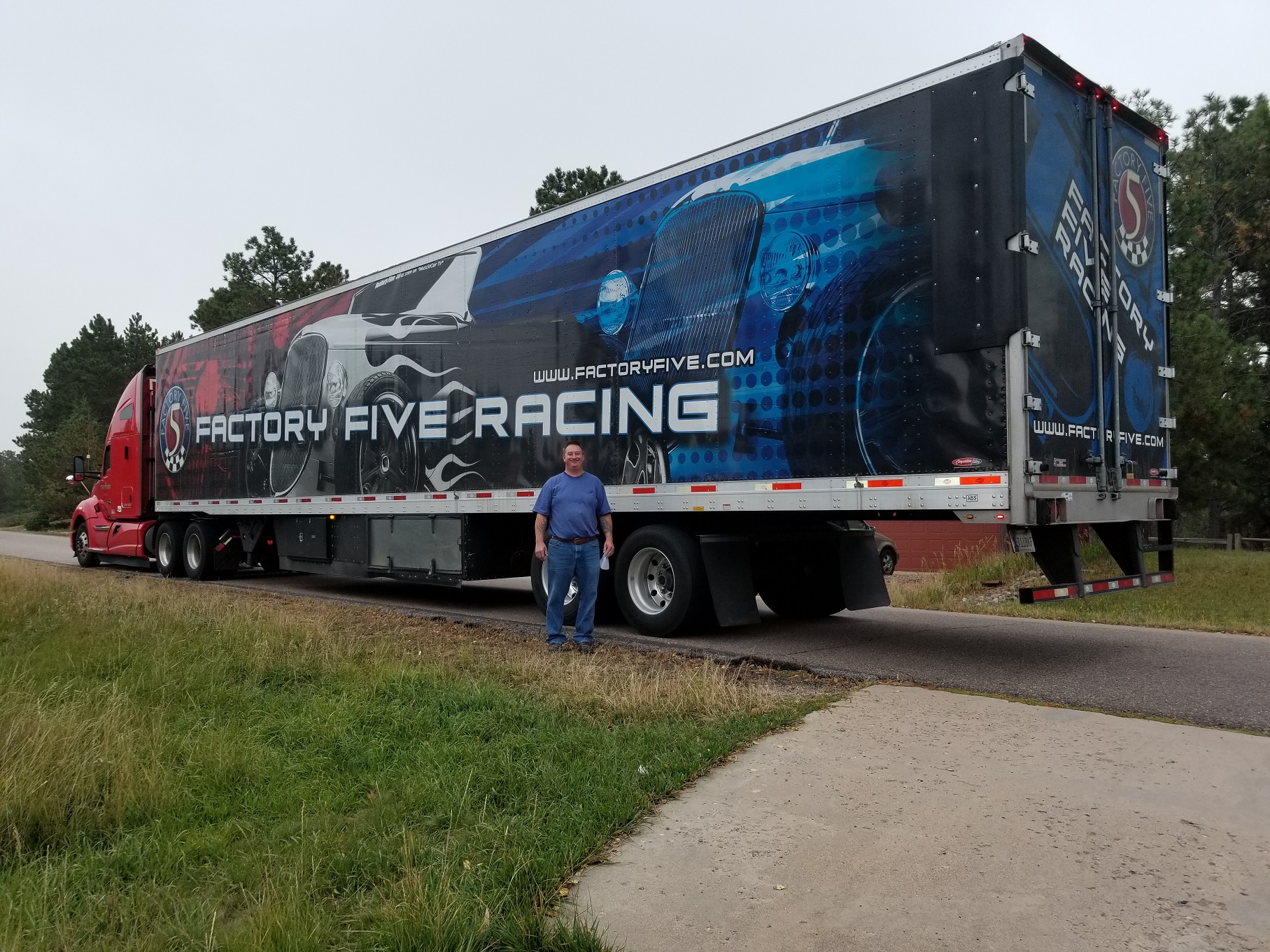 20171008 Stewart transport arrives sm