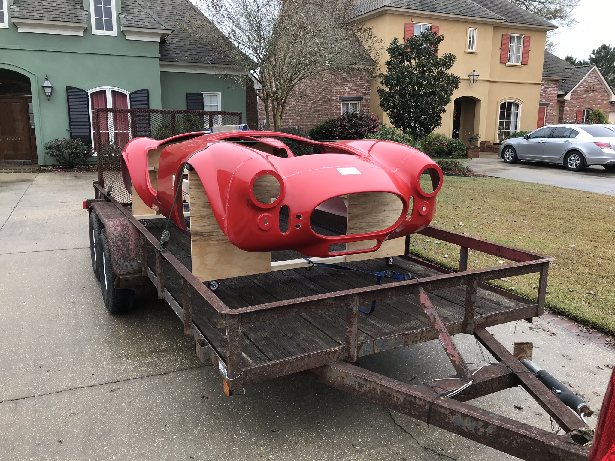 Body on Trailer