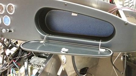Glove box open