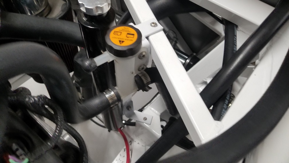 20180120 230123
custom bracket holding supercharger overflow and engine overflow