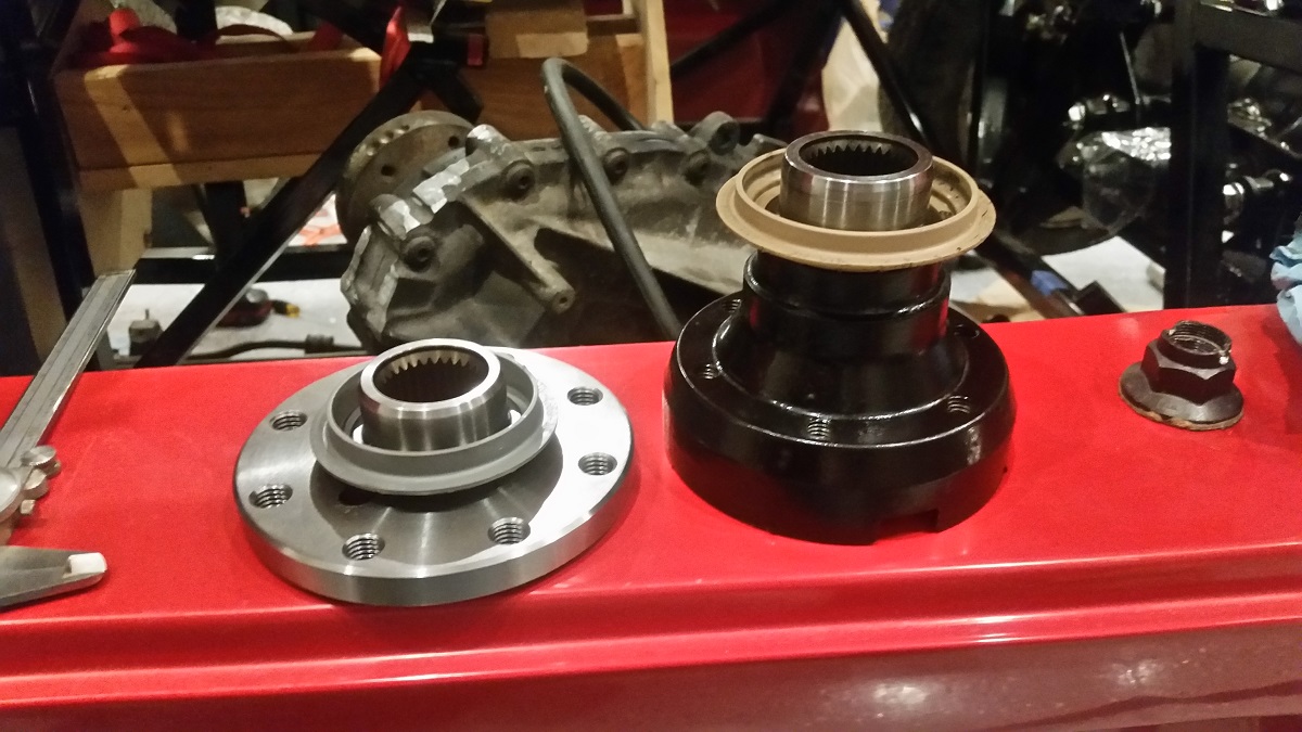 2018 01 27 2-2004 Cobra vs. 2015 Mustang GT Pinion Flange Side