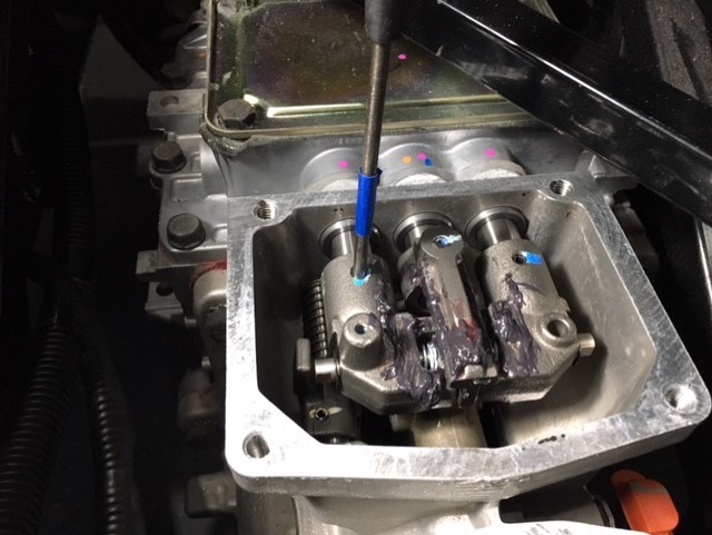 Remove Outer Shift Lug Pins