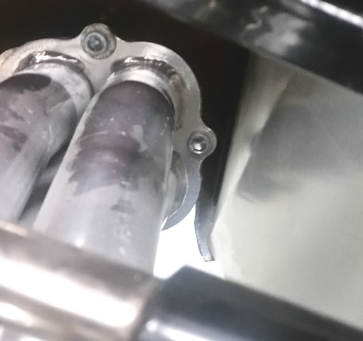 exhaust and splash