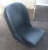seats 2