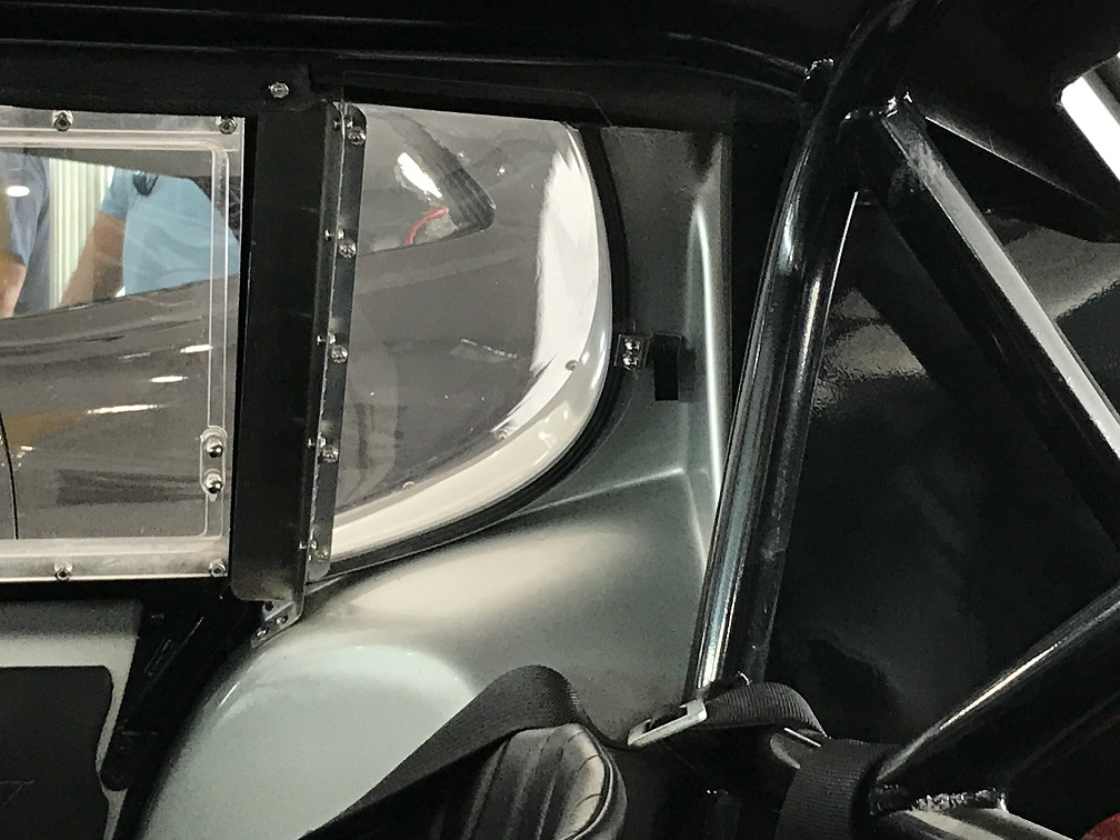 Coupe Rear Windowa
