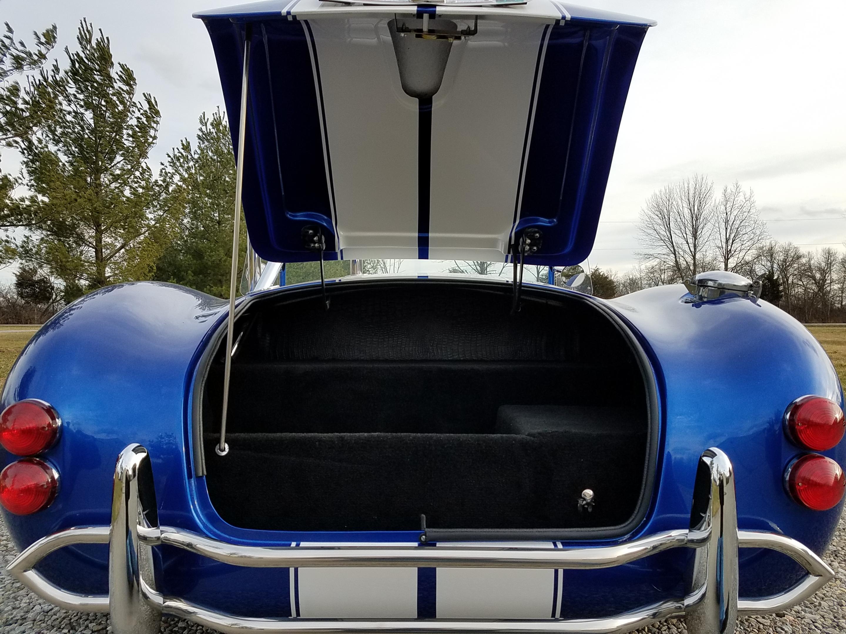 Trunk and push bar