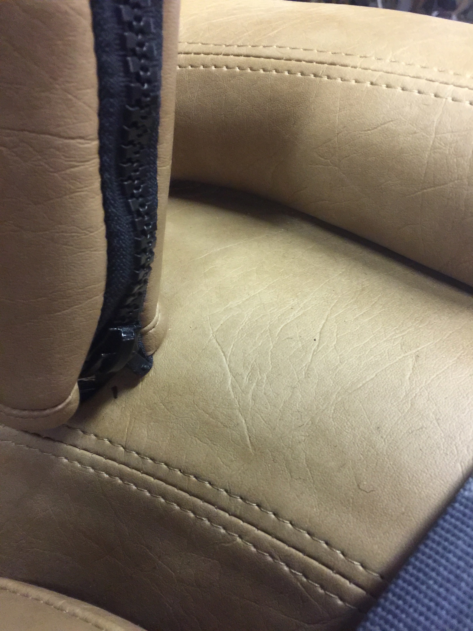 Roll Bar zipper padding Interior Leo's