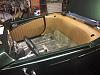 Dyna-mat, Interior Leo's