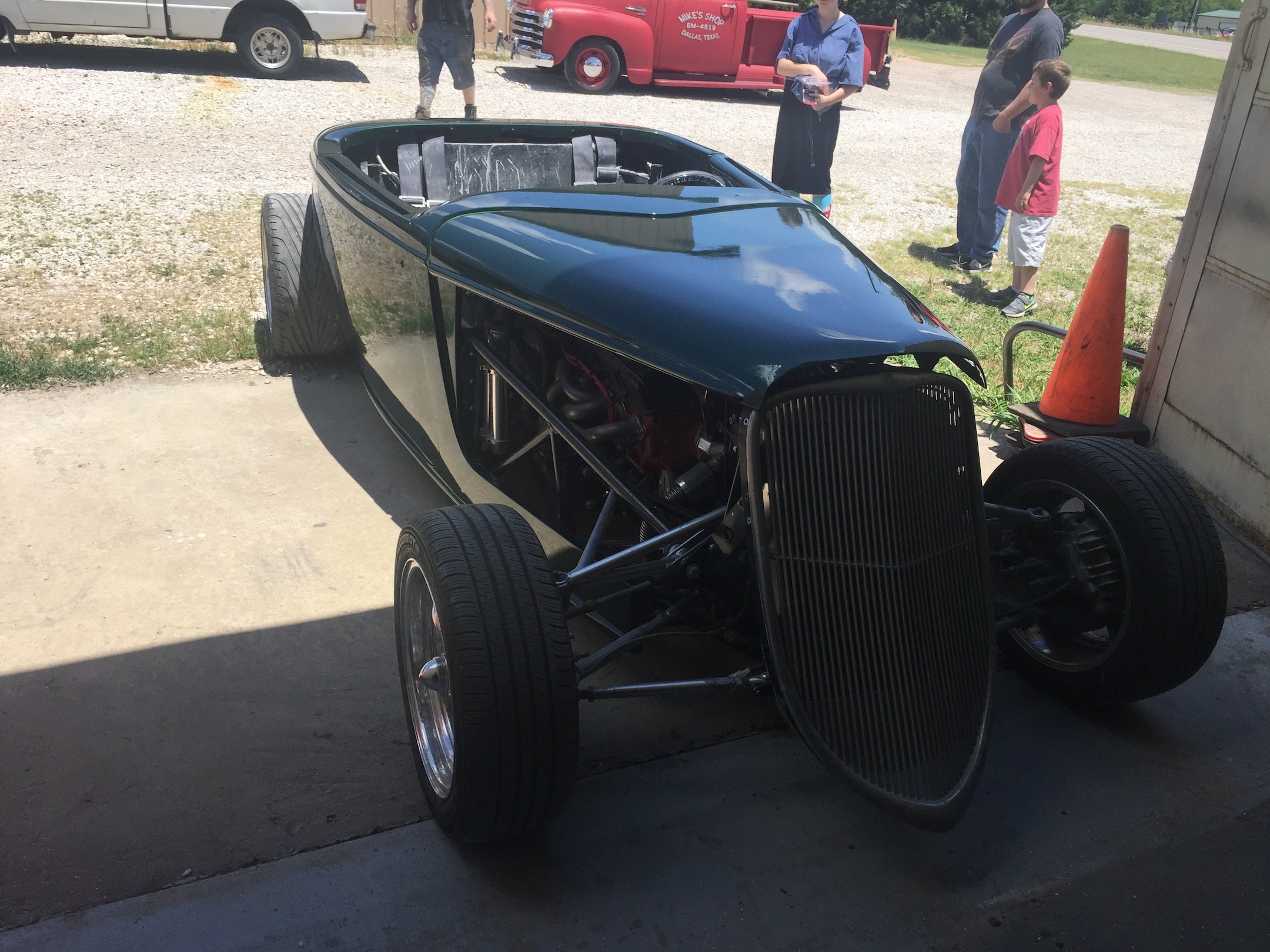 Fiberglass, Body, and Paint Prep, 121 Rod & Restoration. Finish