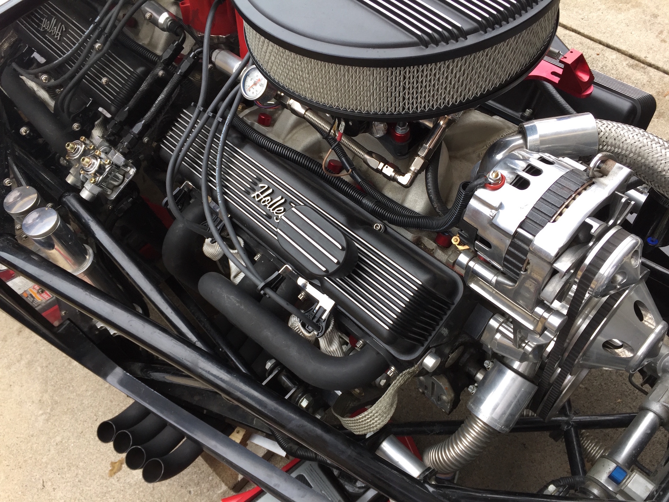 I really like the engine setup and compartment.